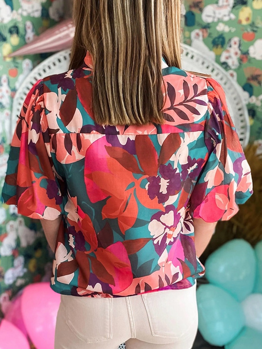 NEW Women’s Aloha Tropical Floral Short-Sleeve V-Neck Blouse Puff Sleeves - Picture 3 of 11